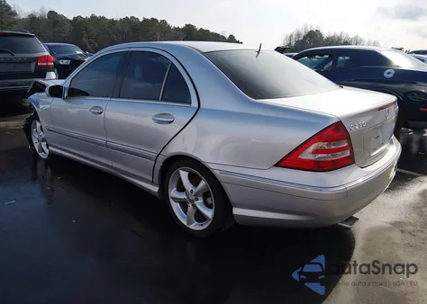 2005 Mercedes-Benz C 230 Kompressor Sport z USA, uszkodzony, nr VIN WDBRF40J35F665323